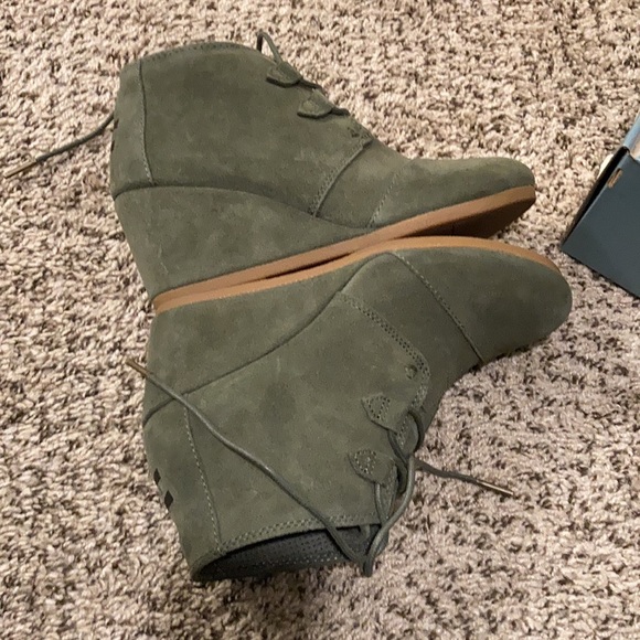 Toms Wedges Perfect Condition - Picture 6 of 7